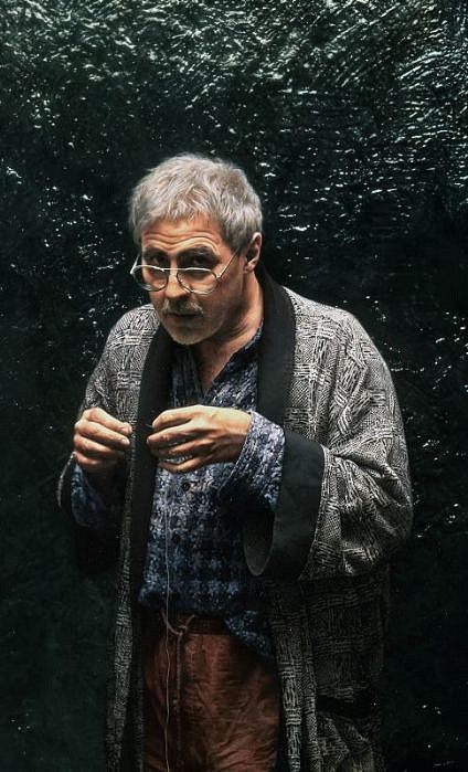 Kent Bellows, Self-Portrait (Threading a Needle)
1999, Oil on Wood Panel